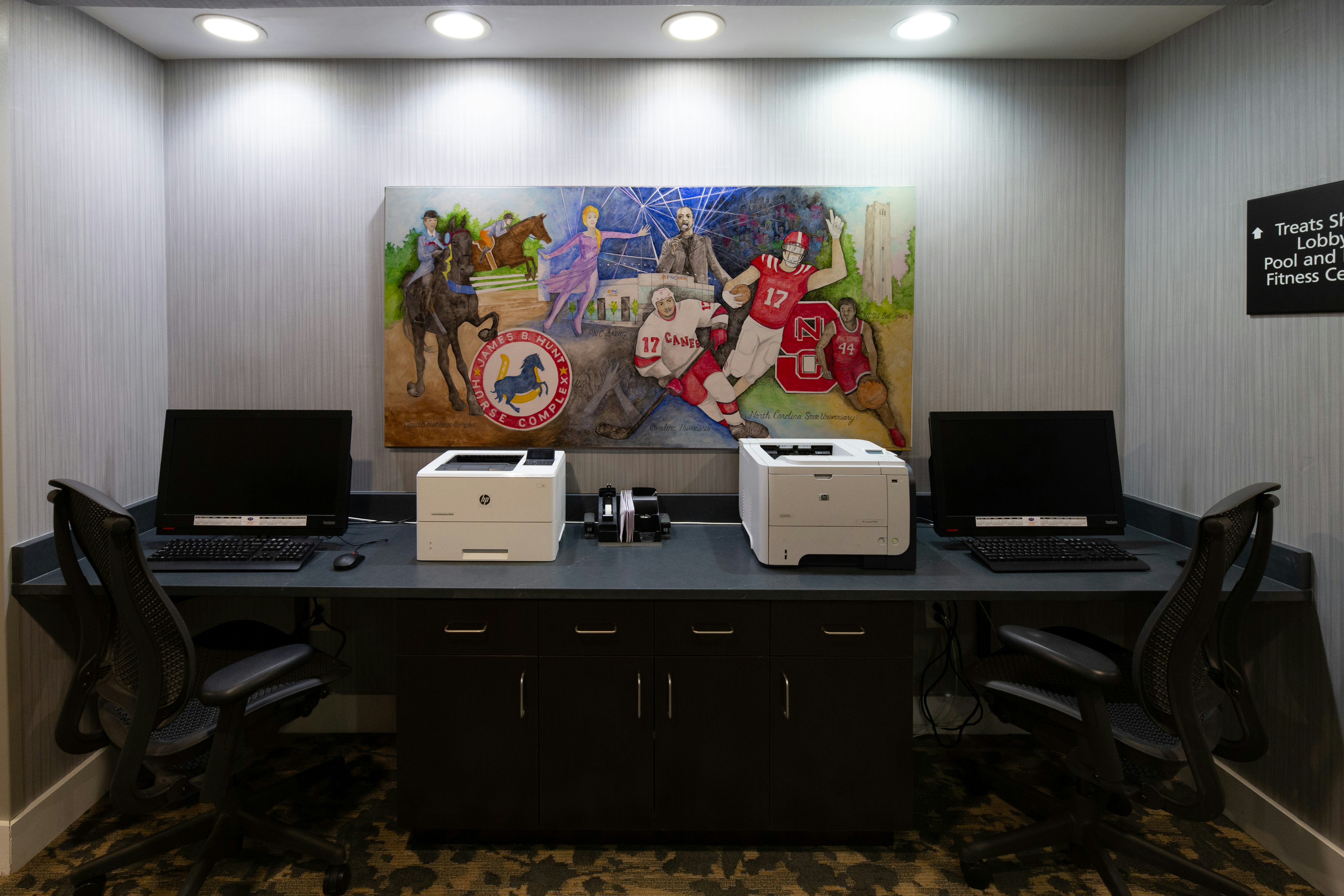 Hampton Inn & Suites Raleigh Cary Lenovo Center 46/52