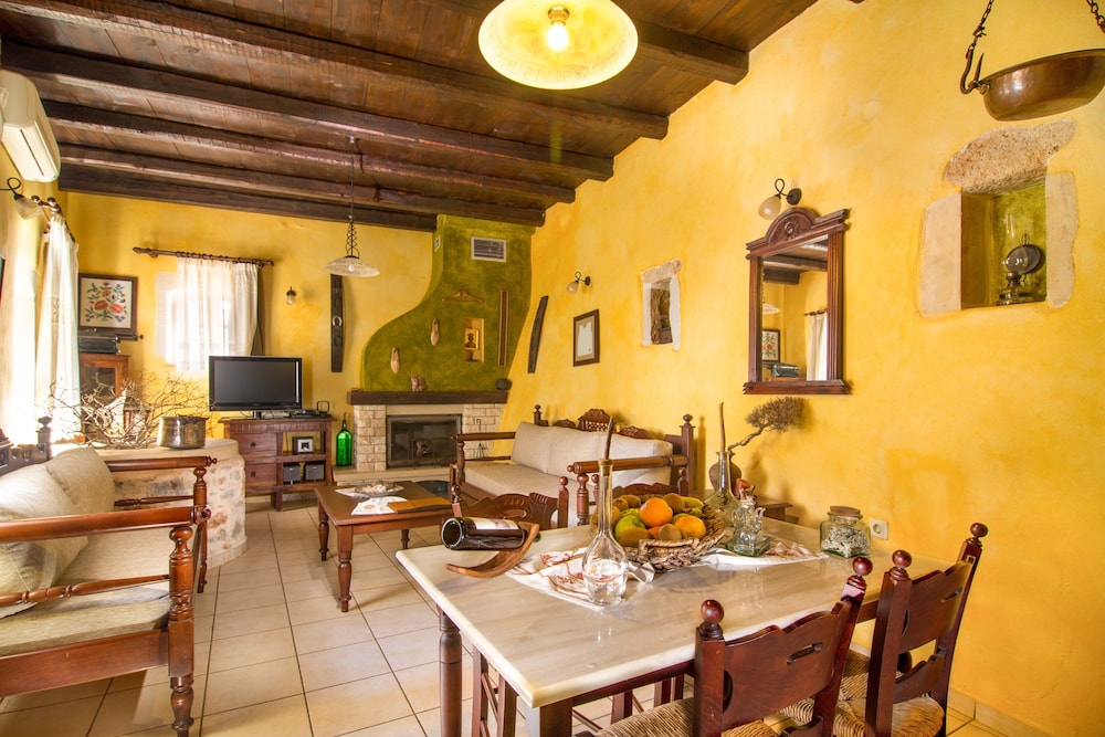 Samonas Traditional Villas 48/50