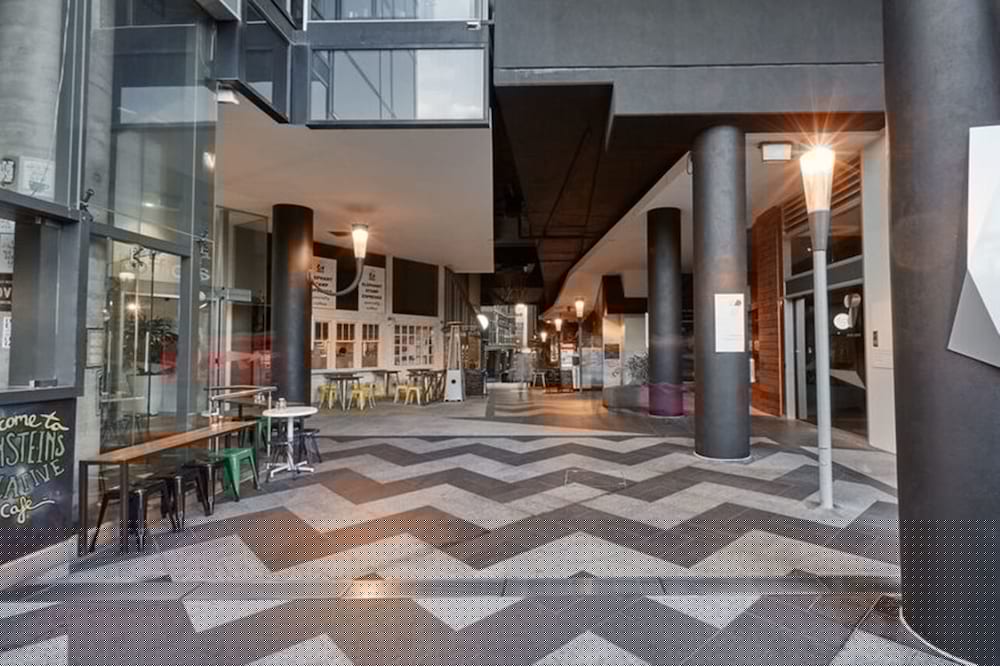PUNTHILL SOUTH YARRA GRAND 25/61