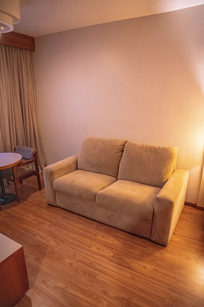 Black Stream Hotel 34/50