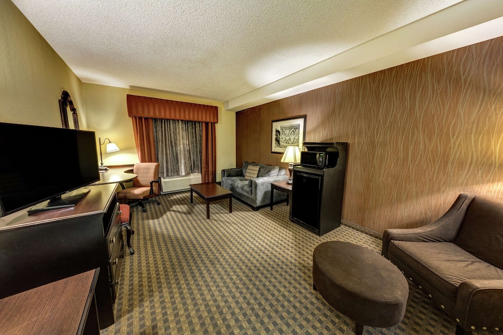 Hampton Inn & Suites Chadds Ford 37/60