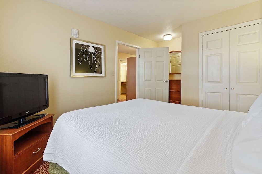 Extended Stay America Suites Newport News Yorktown 12/53