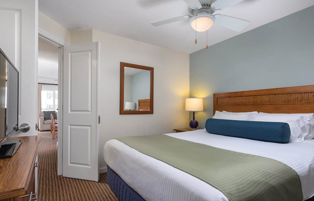 Club Wyndham Oceanside Pier Resort 16/39
