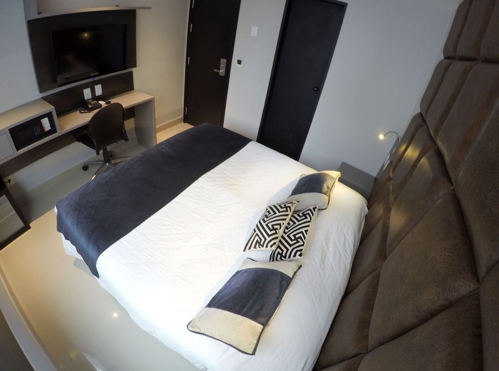 Duble Hotel 24/60