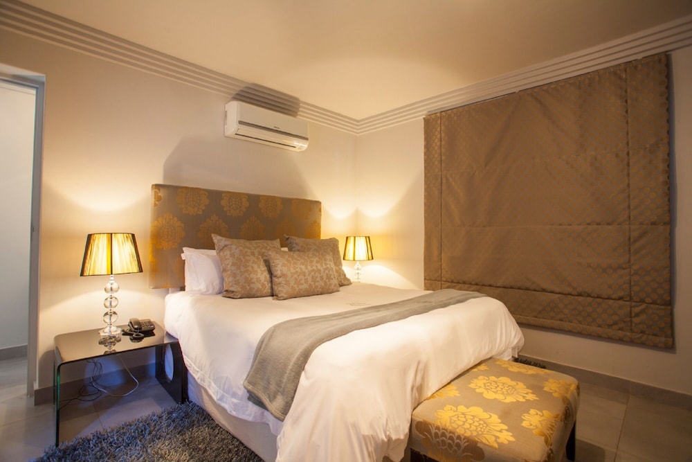 Villa Moyal 12/67