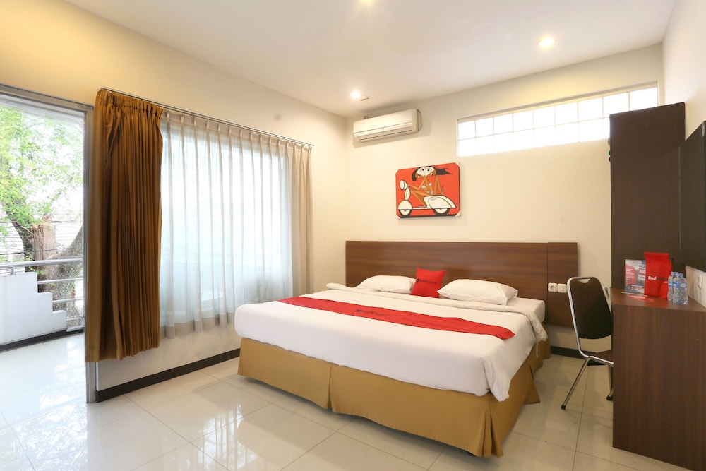 Reddoorz Near Braga Street 14/39