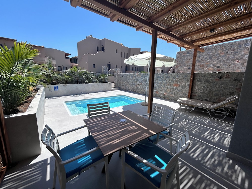 Blue Aegean Hotel and Suites 35/64