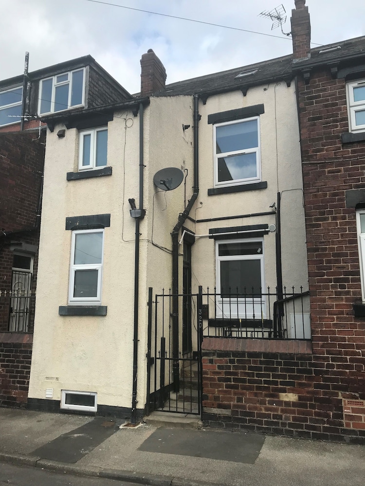 Quality Accommodation 2/50
