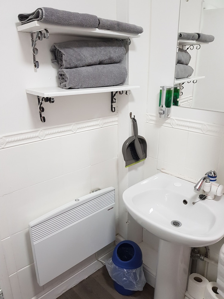 Quality Accommodation 44/50