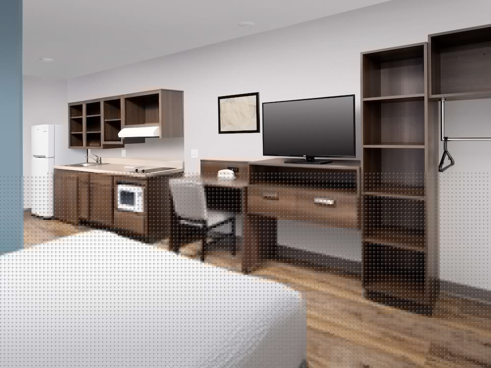 WoodSpring Suites Deerfield Beach 9/30