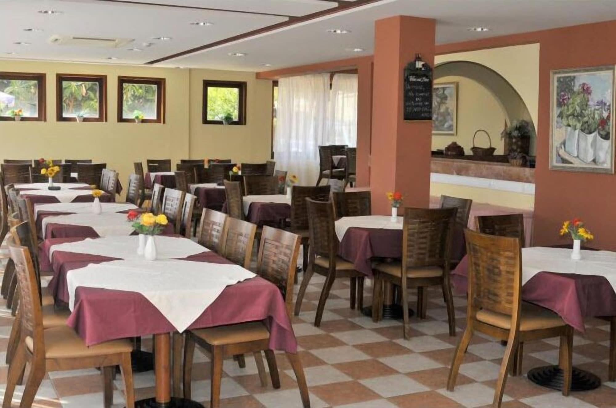 Aristotelis Hotel 32/52
