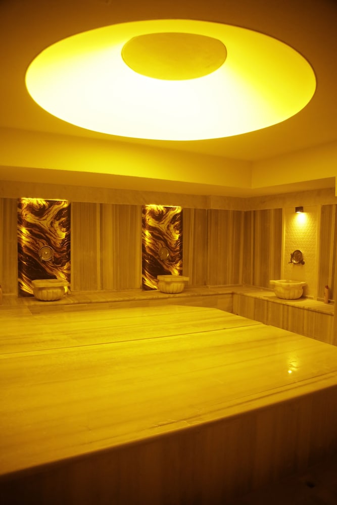 Derici Hotel 35/69