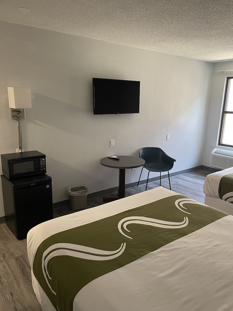 Motel6 Franklin, OH 49/60