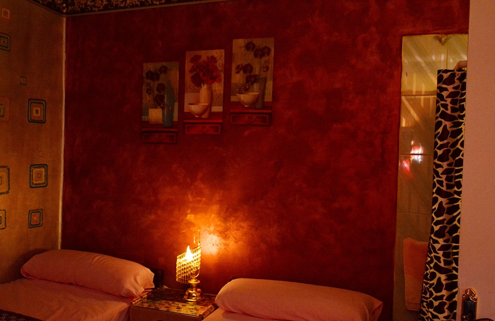 City Hostel 34/50