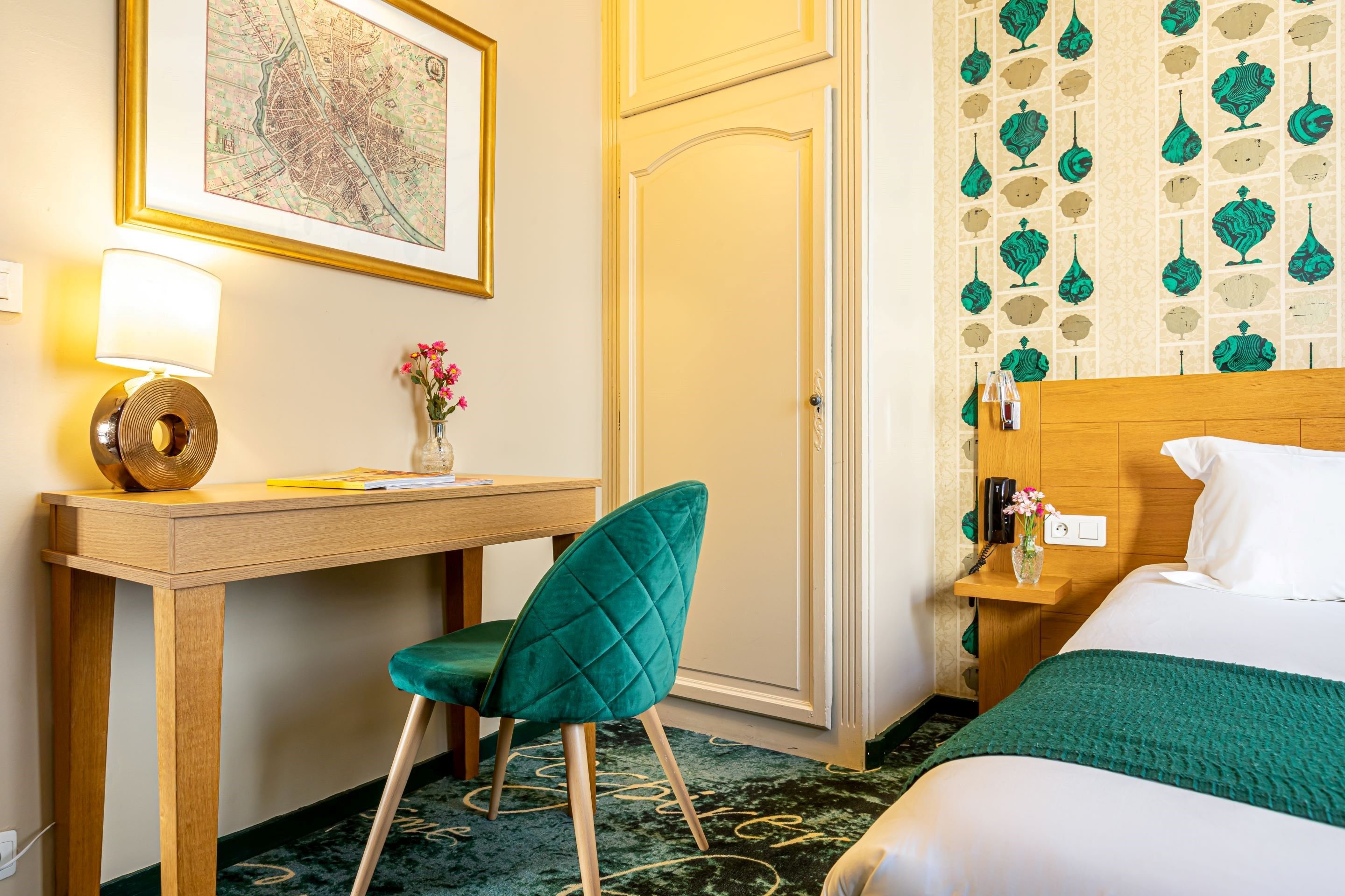 Hotel Romance Malesherbes By Patrick Hayat Formerly Romance Malesherbes 26/66
