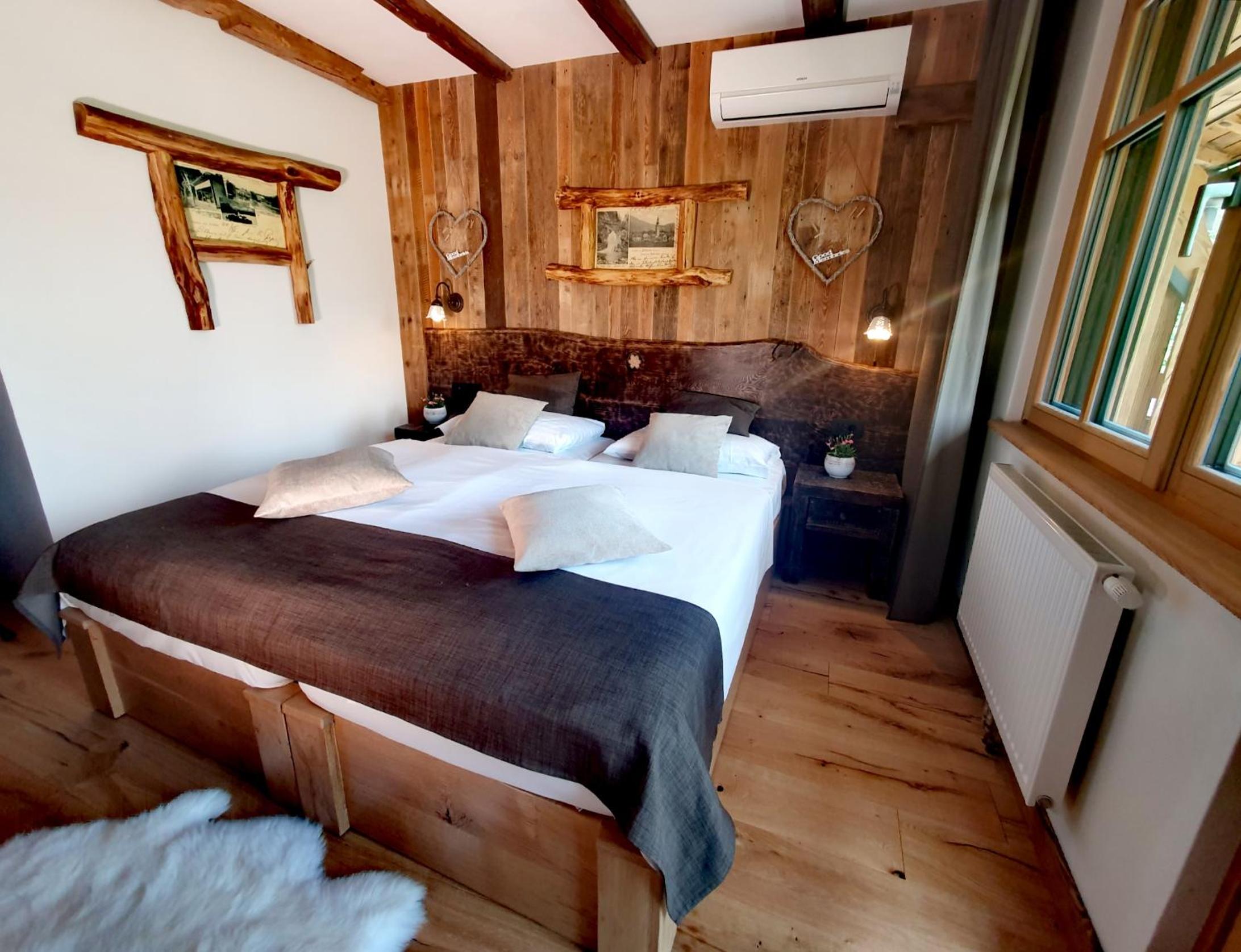 Twin with Balcony with additional bed