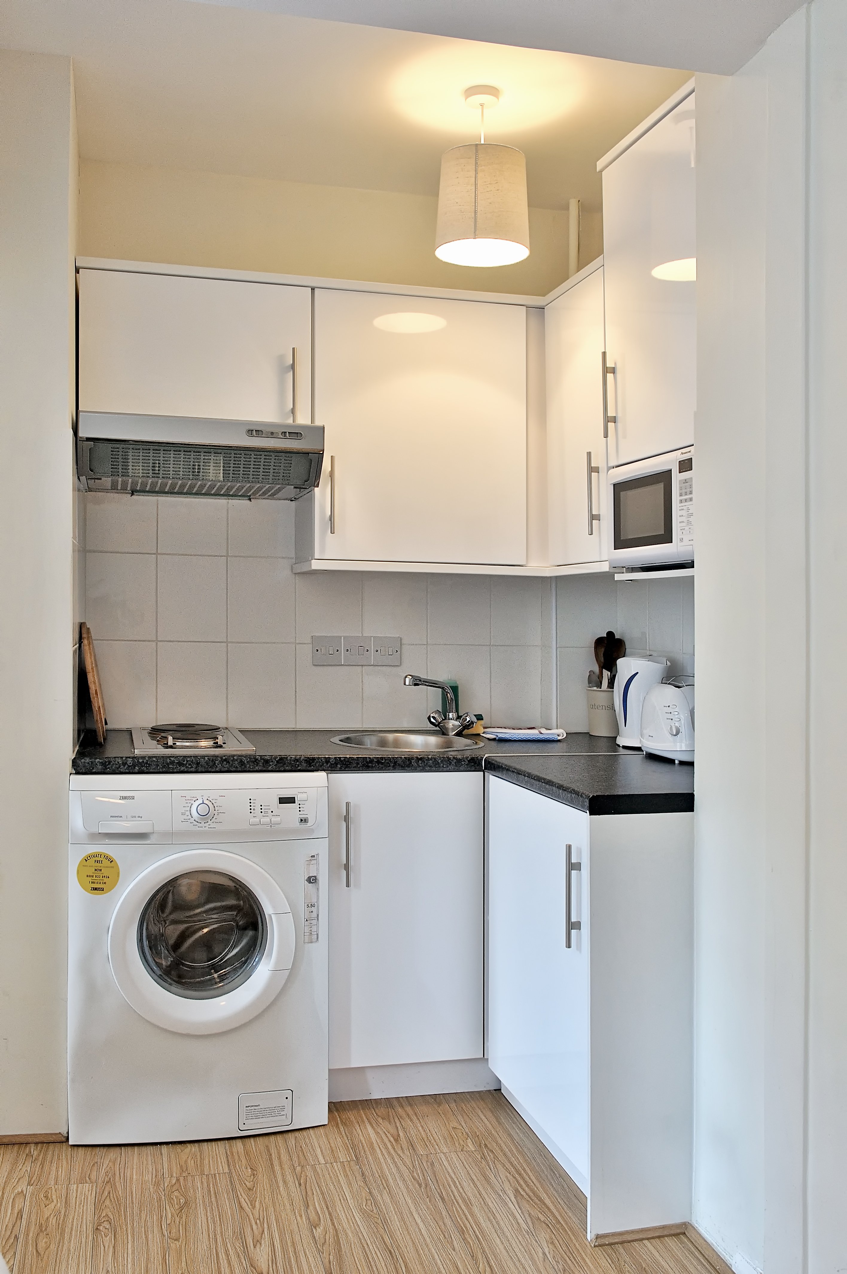 Chelsea Cloisters Serviced Apartments 121/121