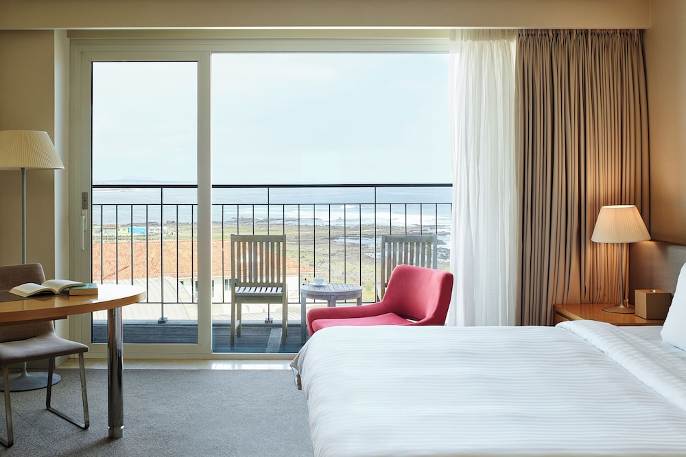 Haevichi Hotel and Resort Jeju 23/65