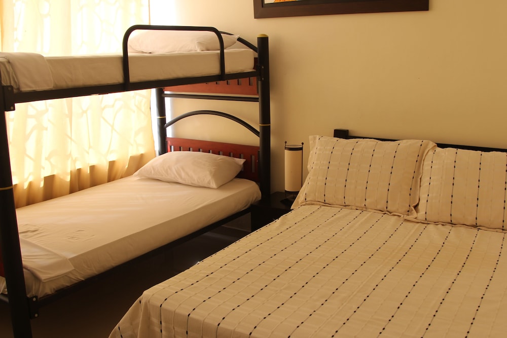 Hotel Marina Suites by GEH Suites 17/37