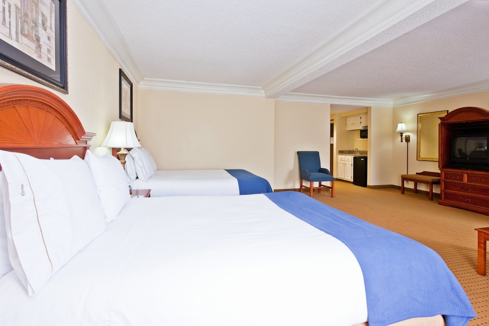 Holiday Inn Express Ringgold 17/44