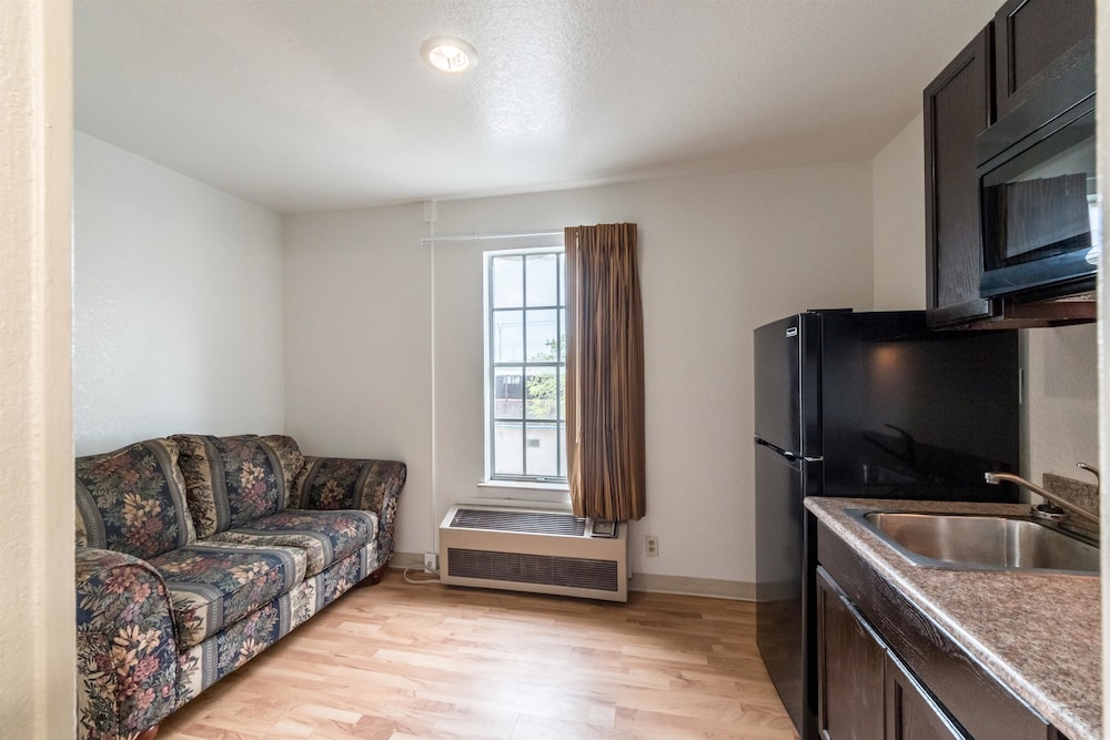 Studio6 San Antonio, TX - Fort Sam Houston Area 31/47