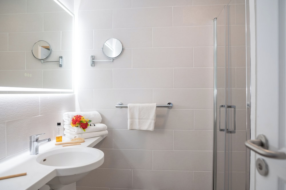 Pierre Vacances Sainte Anne Holiday Village 50/50