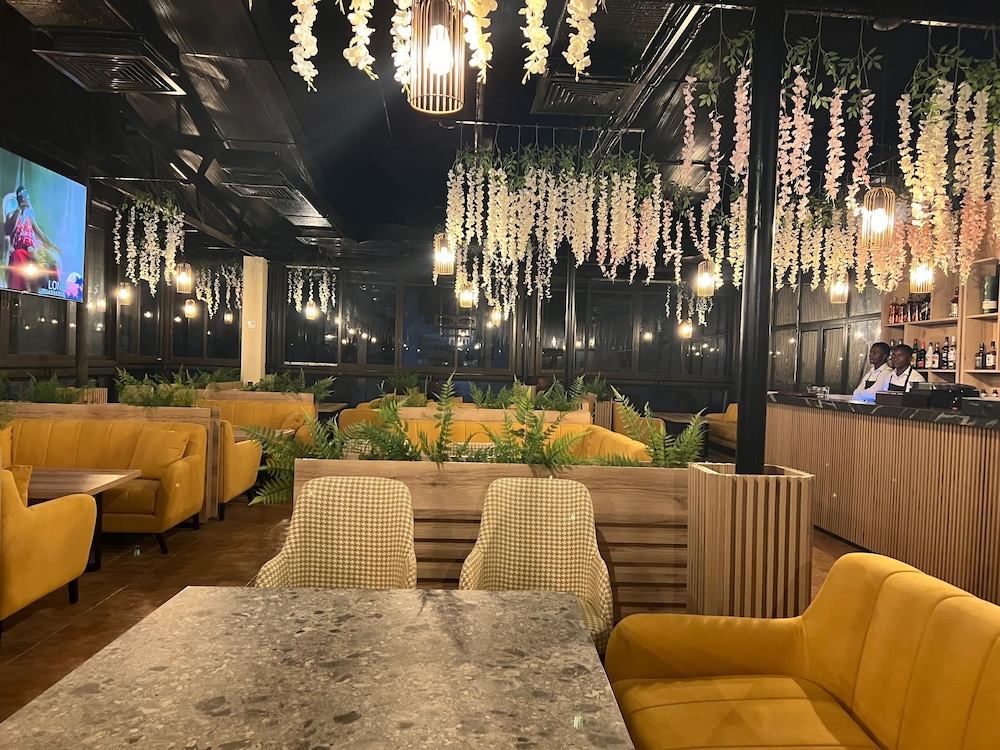 Grand Hotel Central 26/32