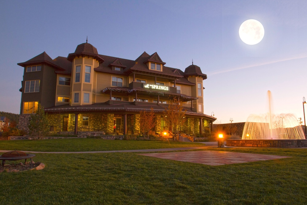 The Springs Resort and Spa 2/69