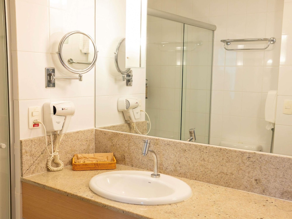 Mercure Manaus Hotel 70/72