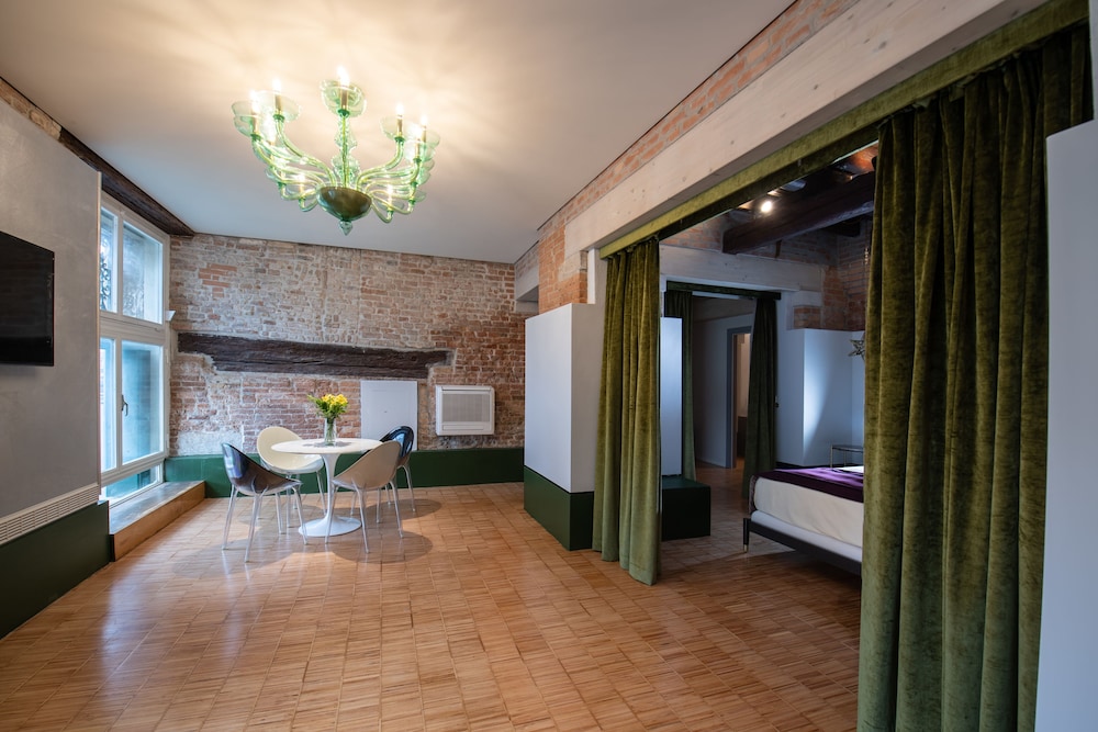 LOCANDA LEON BIANCO 37/50