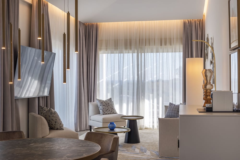 Dionis Boutique Hotel & Spa 35/46