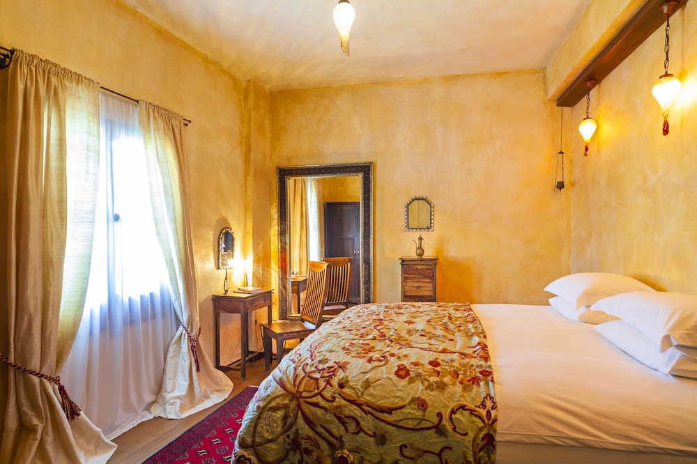 Spirit Of The Knights Boutique Hotel 21/76