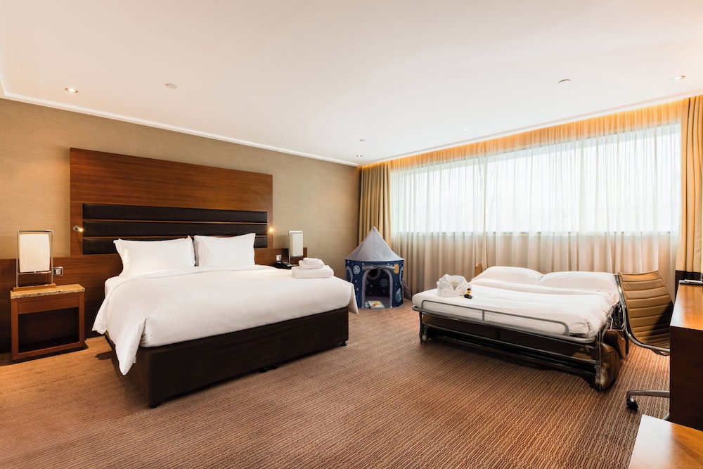 Sofitel London Heathrow 9/50