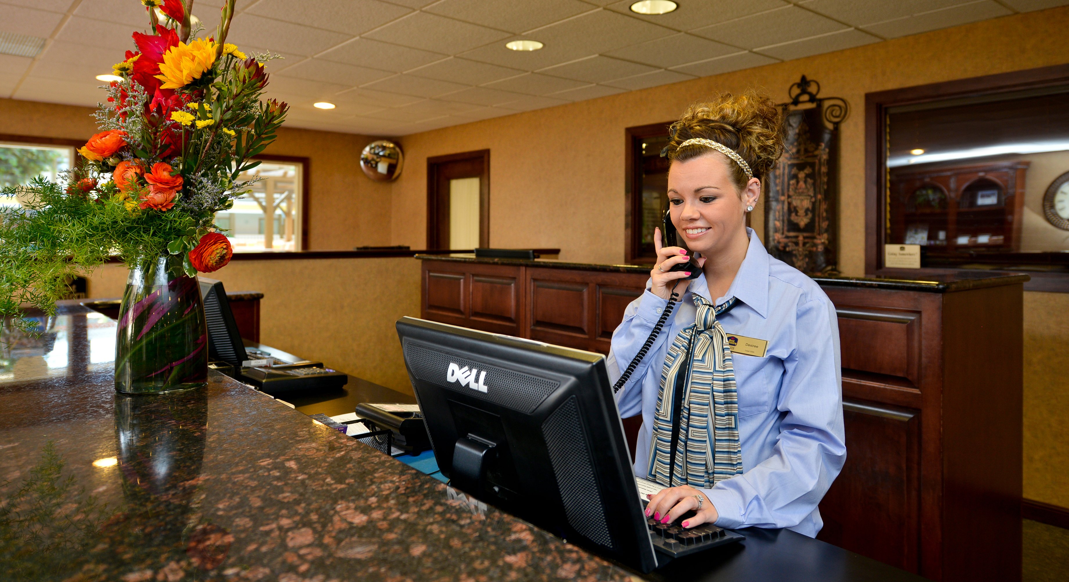 Best Western Plus Dubuque Hotel and Conference Center 2/33