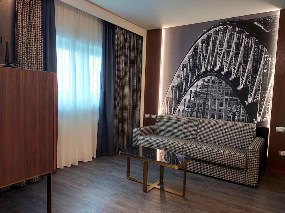The Sydney (ex Novotel Bologna Fiera) 46/69