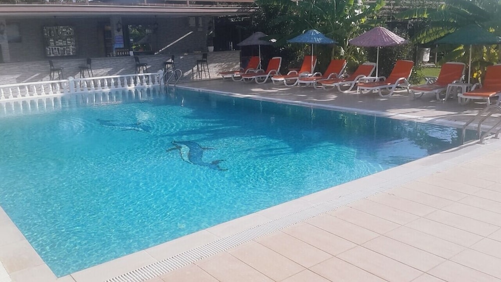 Adahan Otel Gumuldur 26/27