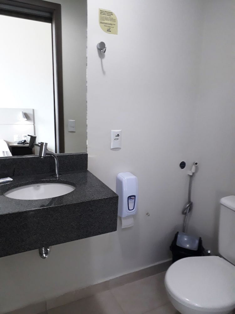 Valerim Itajai Hotel 44/48