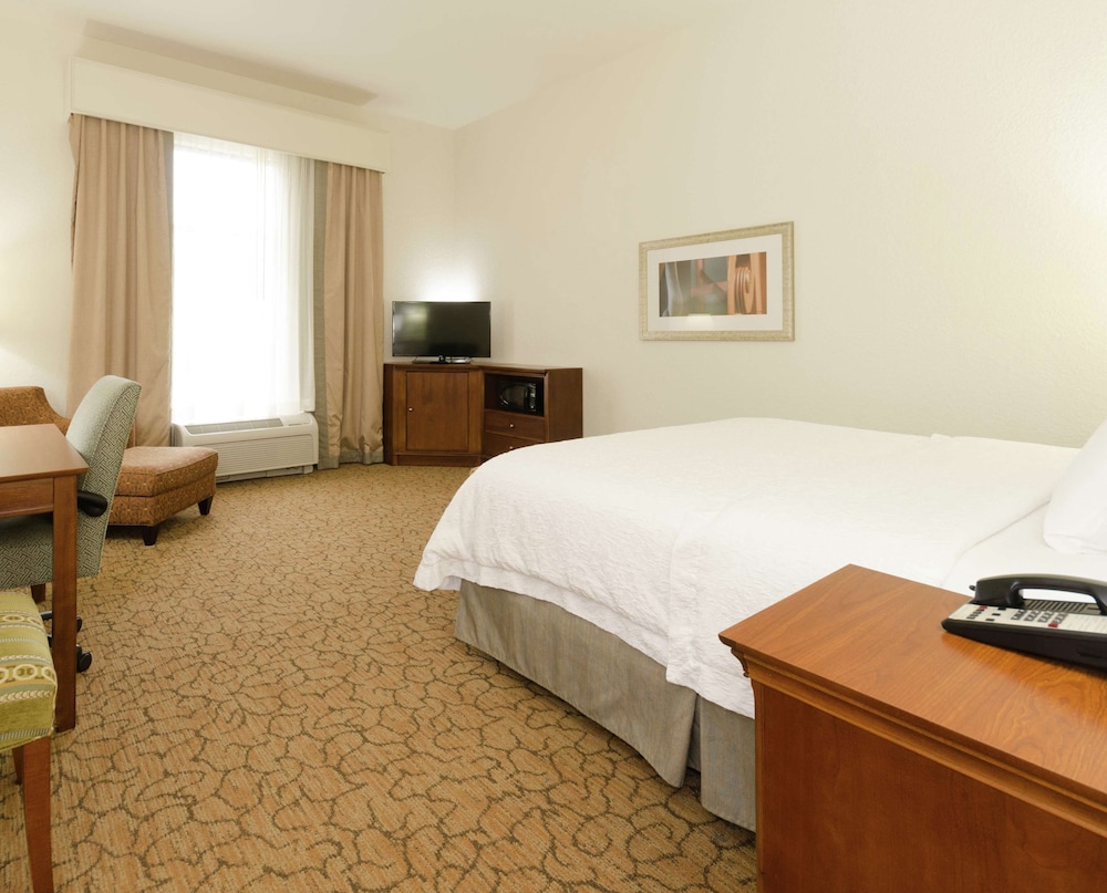 Hampton Inn Hickory 11/66