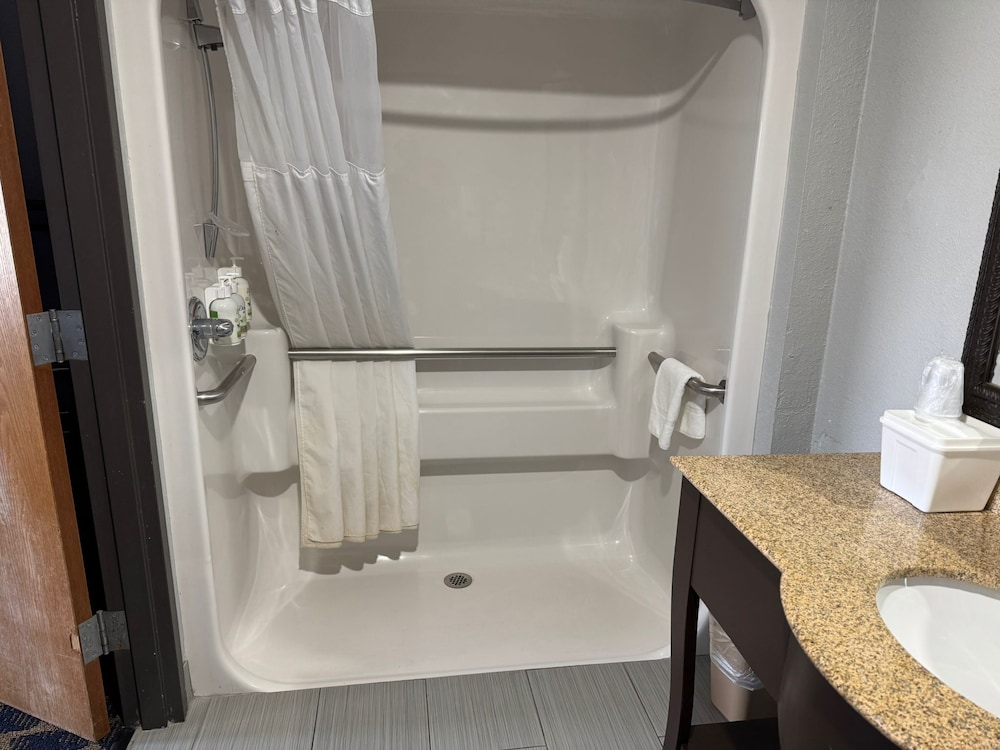 Greenstay Hotel and Suites St James 60/62