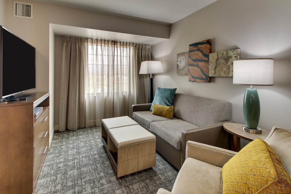 Staybridge Suites Missoula 33/59