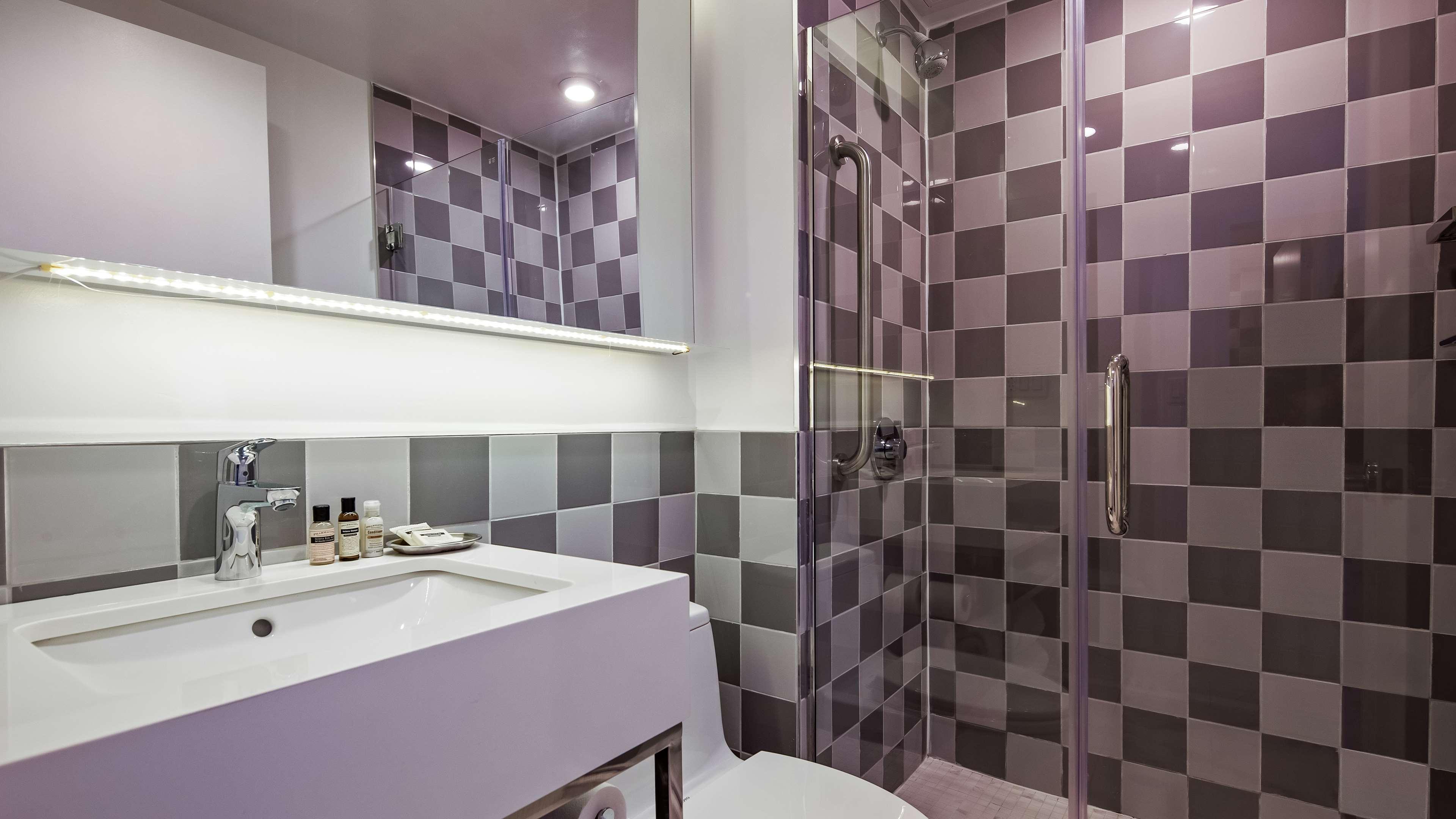 غرفة بسريرين مزدوجين لذوي الإعاقة، Best Western Premier Empire State Hotel 8/8