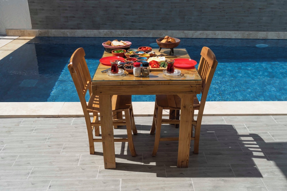 Mea Otel Reisdere Cesme 43/50