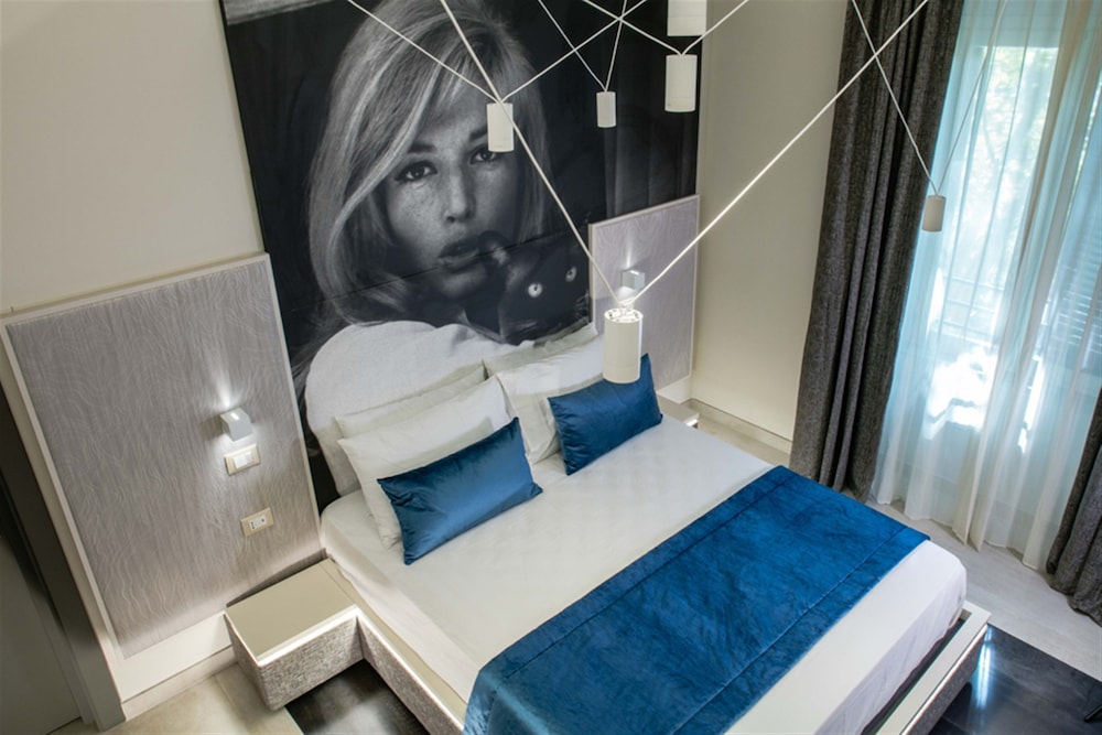 Via Veneto Luxury Suites 18/50