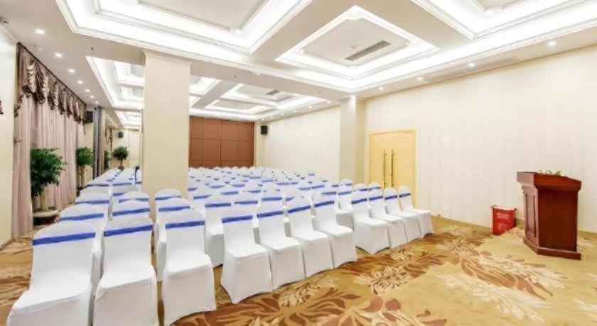 Vienna Hotel (Guilin Xing'an) 50/54