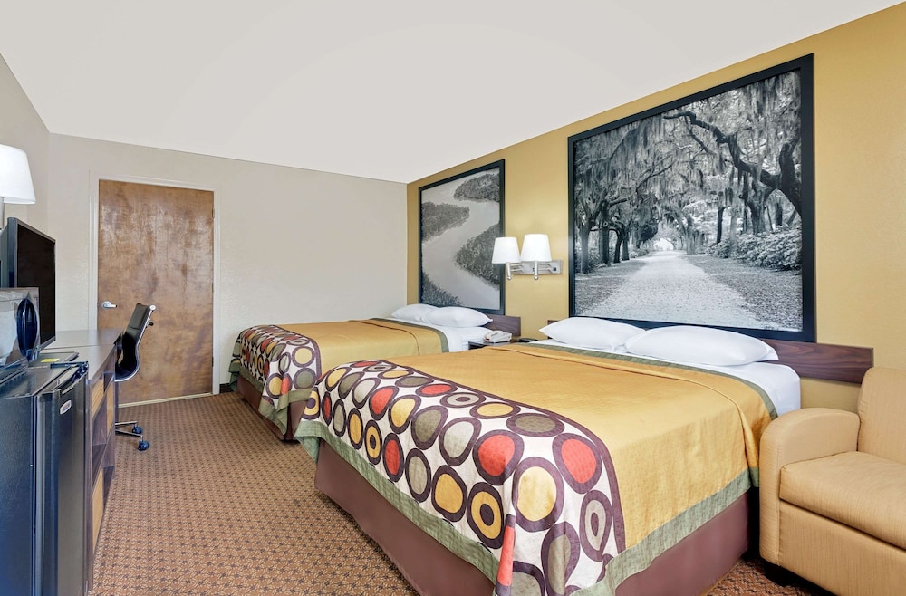 Super 8 by Wyndham Byron/South Macon 11/27