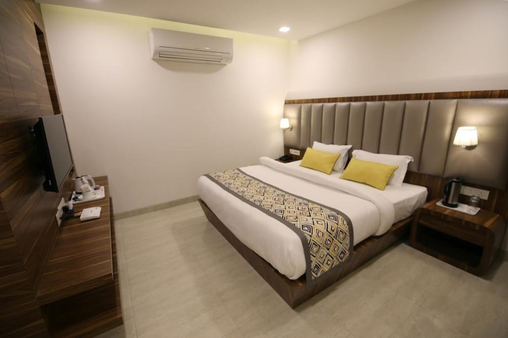 Hotel Narayanam 7/21