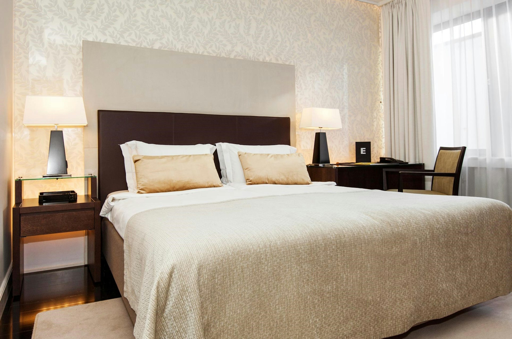 SUPERIOR, DOUBLE BED