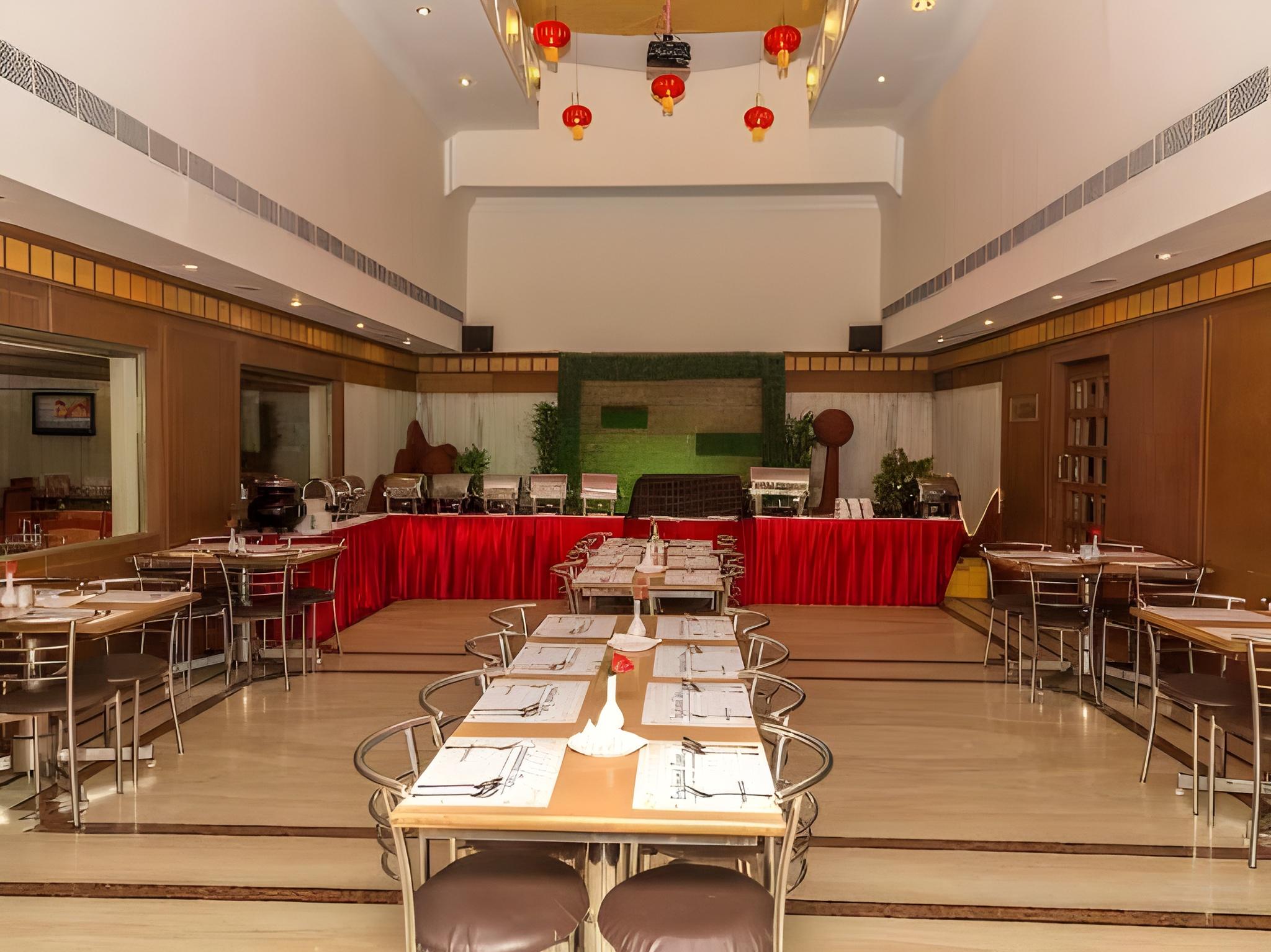 HOTEL CHANDRA PARK 28/42