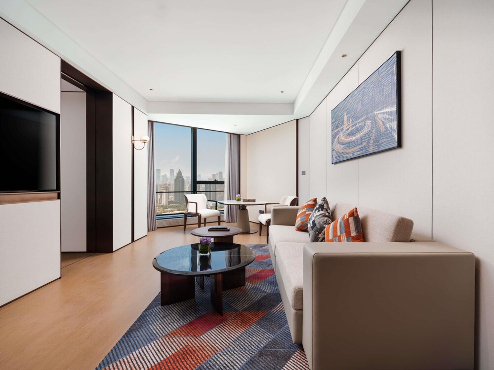 Pullman Chongqing Xiyue 47/65