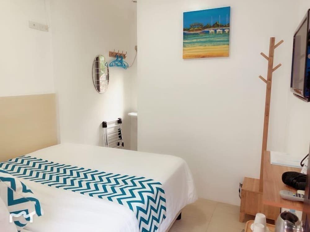 Grand Blue Beach Hotel 24/77